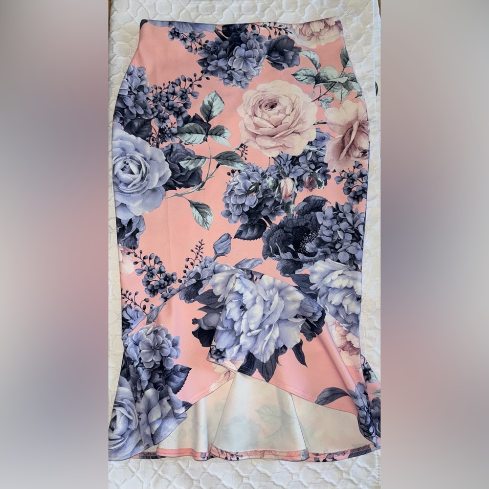 Jane Norman Floral Print Fabric in Pink and Blue